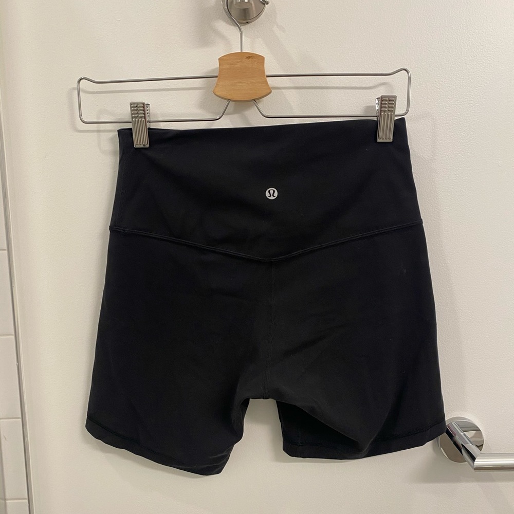 Lululemon align 6 inch shorts